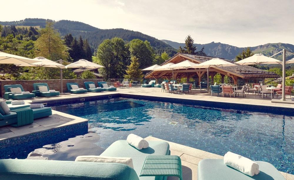 Four Seasons Hotel Megève Extérieur photo